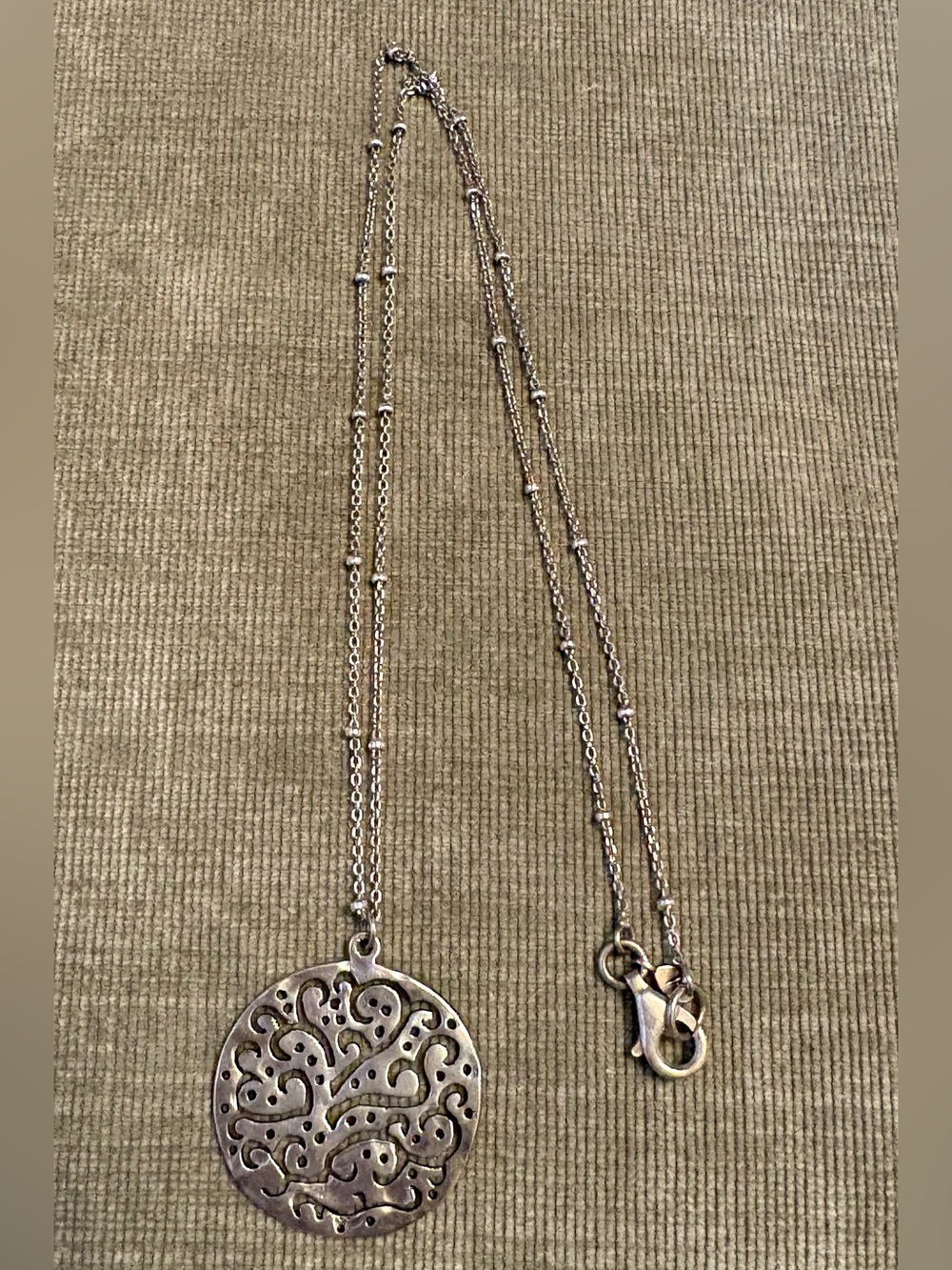 Silpada "Cut Above" Sterling Silver Necklace N2328 - 18"
Filigree Pendant